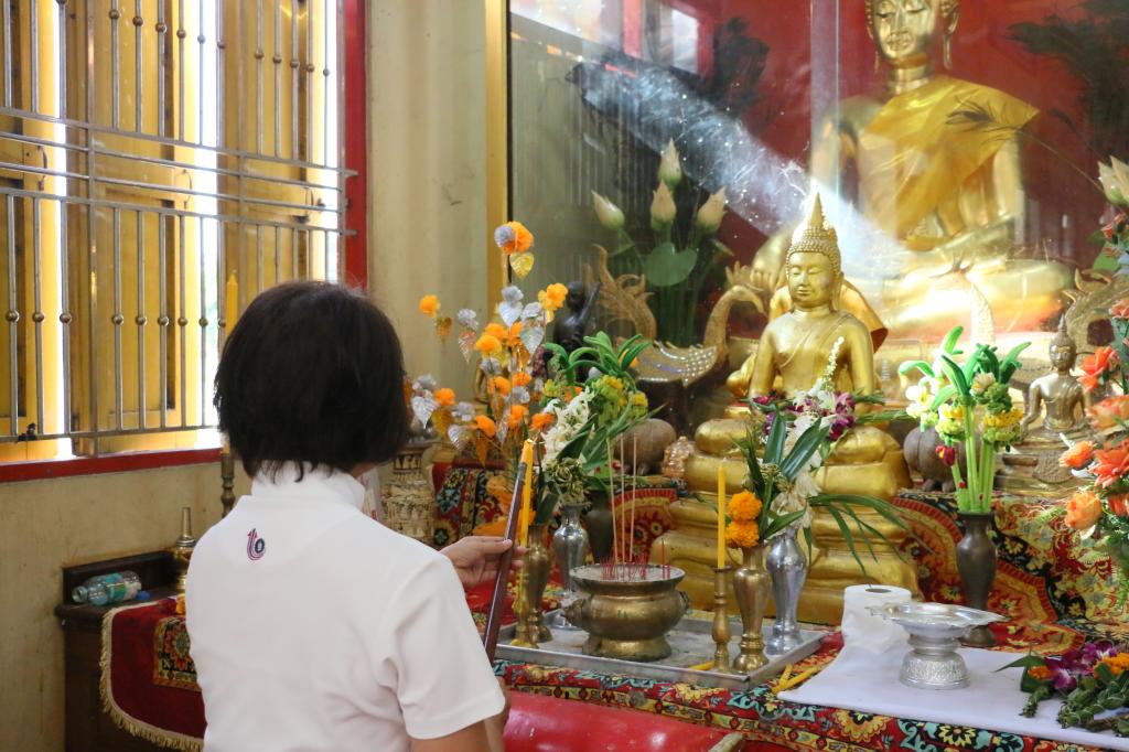 DIPROM CENTER 8 จัดกิจกรรมส่งเสริมคุณธรรม ยึดหลักธรรมทางศาสนา พัฒนาบุคลากรสู่การเป็นแบบอย่างที่ดีเนื่องในวันมาฆบูชา