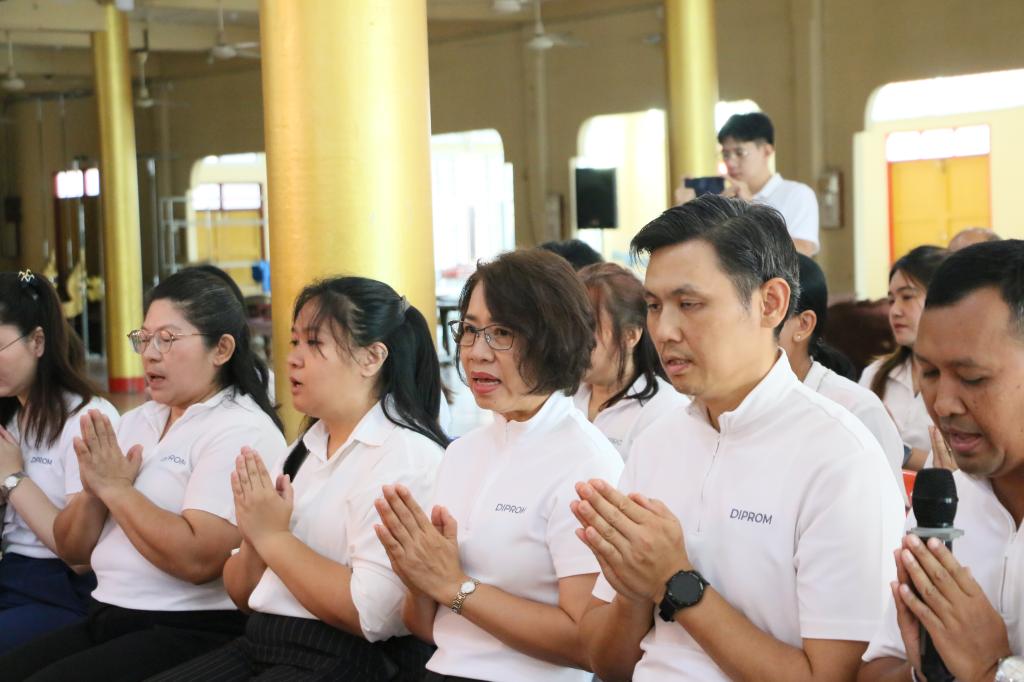 DIPROM CENTER 8 จัดกิจกรรมส่งเสริมคุณธรรม ยึดหลักธรรมทางศาสนา พัฒนาบุคลากรสู่การเป็นแบบอย่างที่ดีเนื่องในวันมาฆบูชา